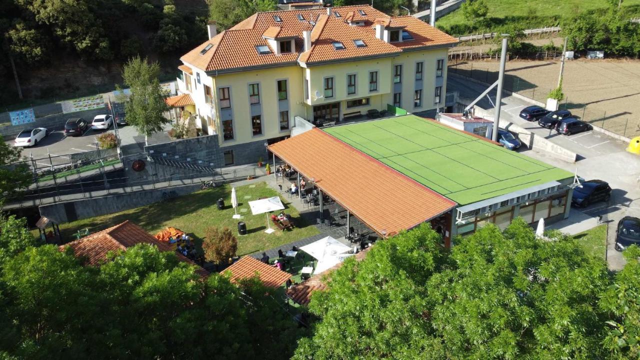 Hotel Santa Cristina Пола-де-Лена Экстерьер фото