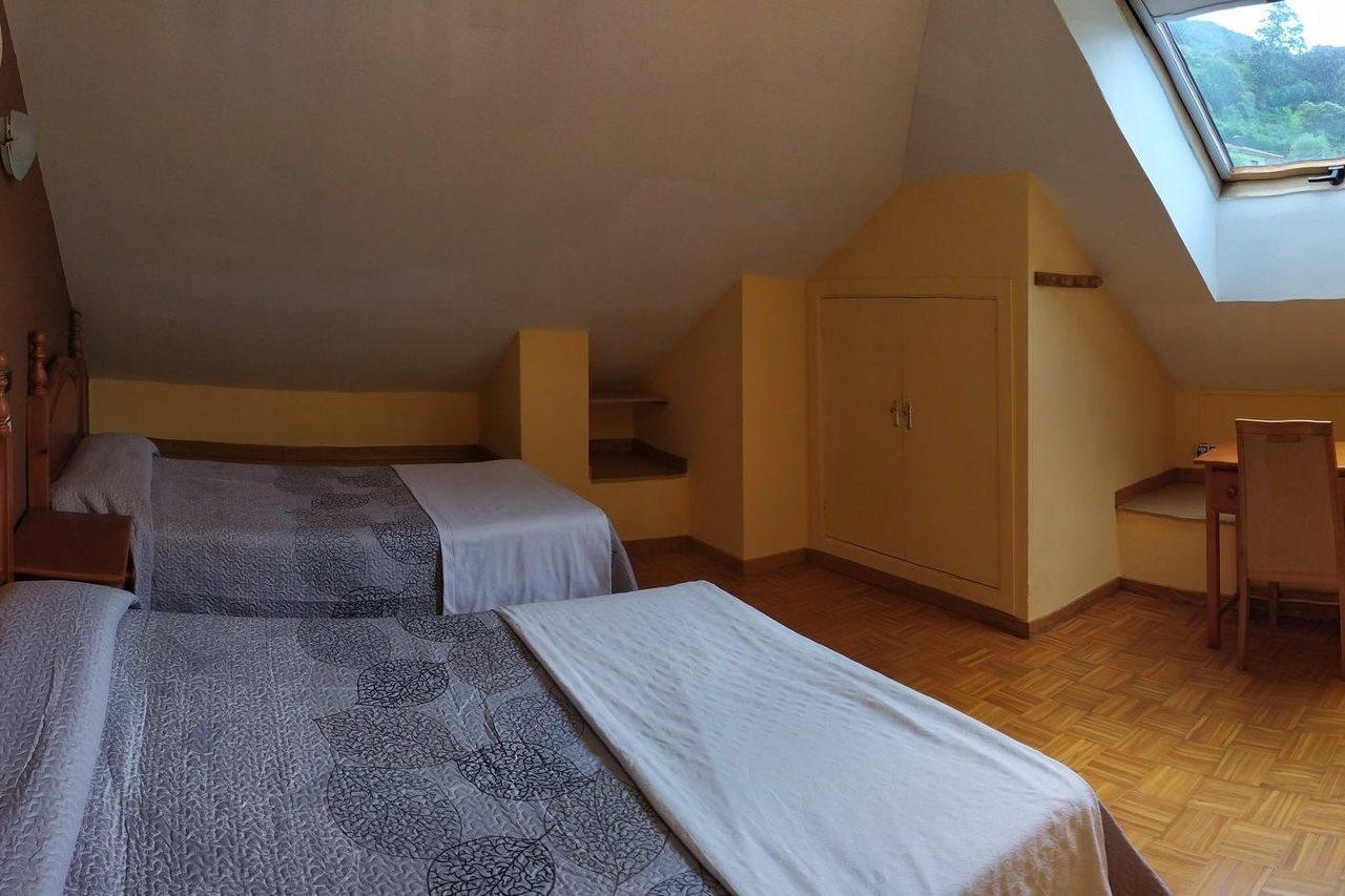 Hotel Santa Cristina Пола-де-Лена Экстерьер фото